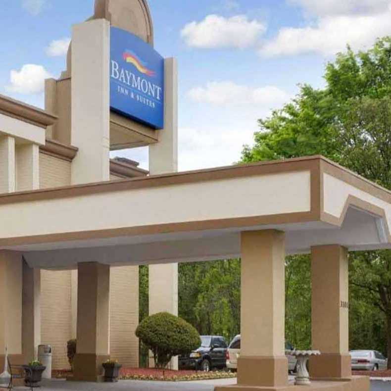 Baymont by Wyndham Charlotte Airport Parking