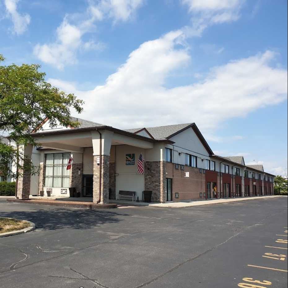 Quality Inn & Suites YYZ Airport Parking