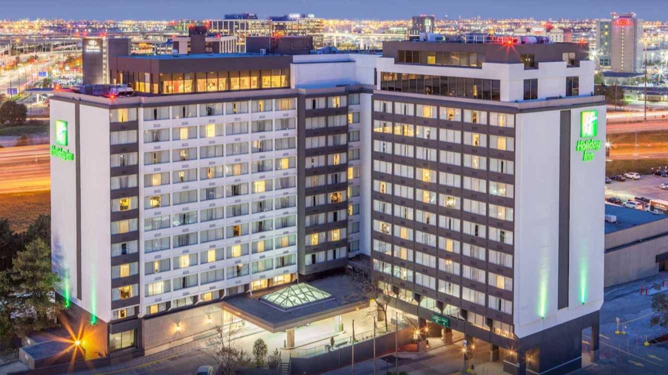 Holiday Inn Toronto YYZ Airport Parking