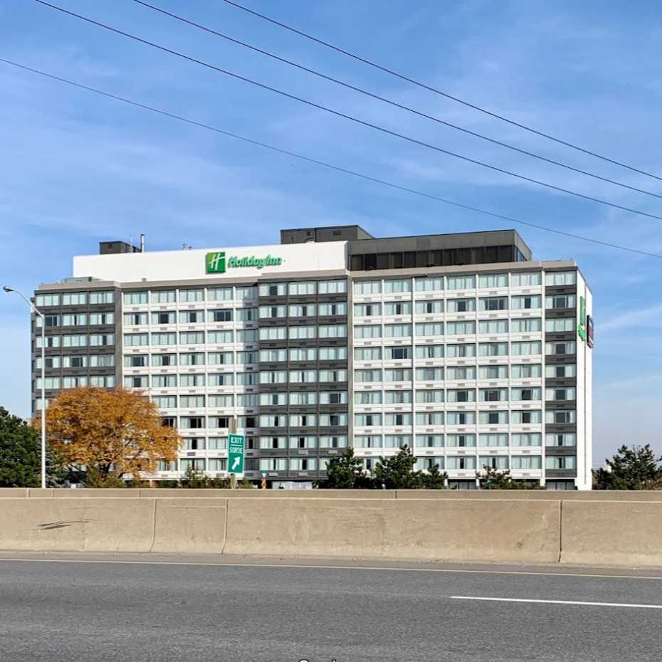 Holiday Inn Toronto YYZ Airport Parking