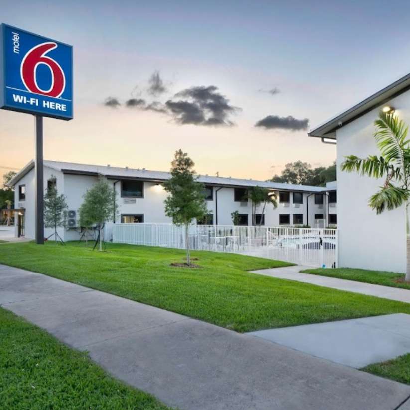 Motel 6 Fort Lauderdale Airport Parking