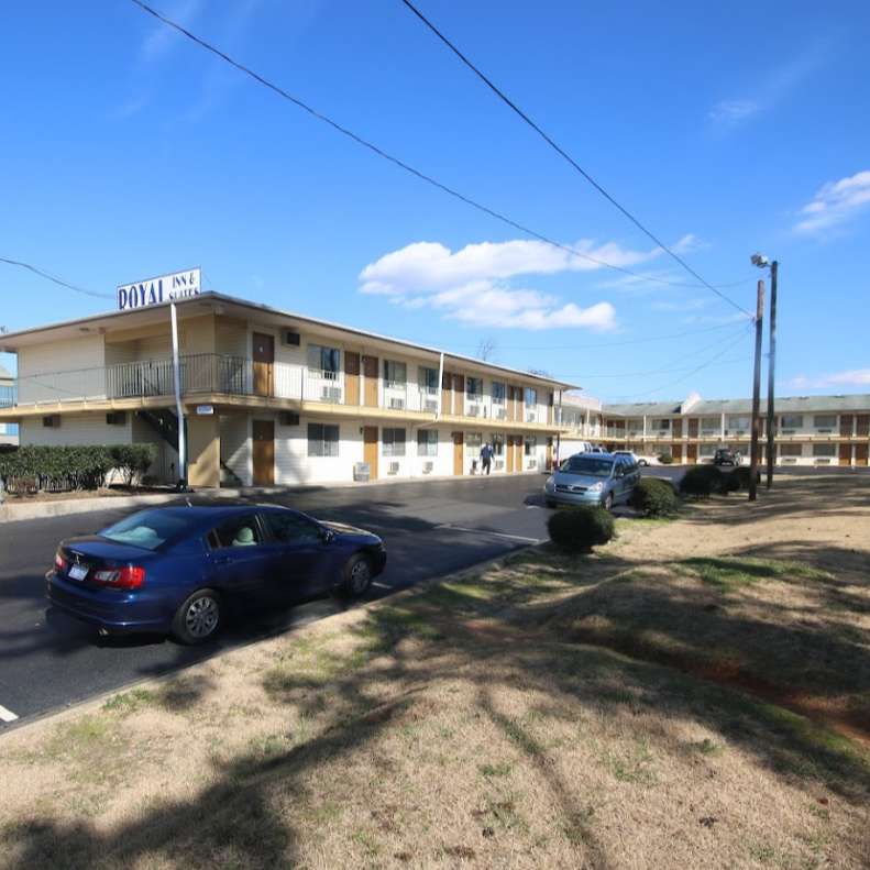 Royal Inn CLT Airport Parking