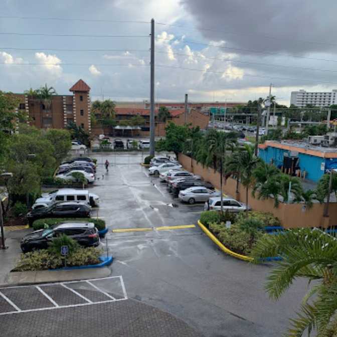 Regency Sonesta Miami Airport Parking