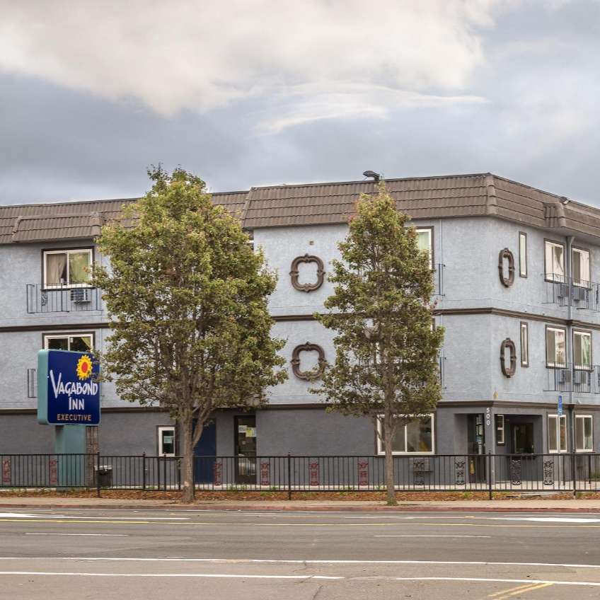 Vagabond Inn Executive Hayward OAK Airport Parking