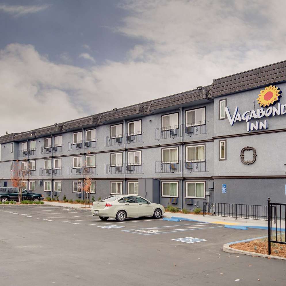 Vagabond Inn Executive Hayward OAK Airport Parking
