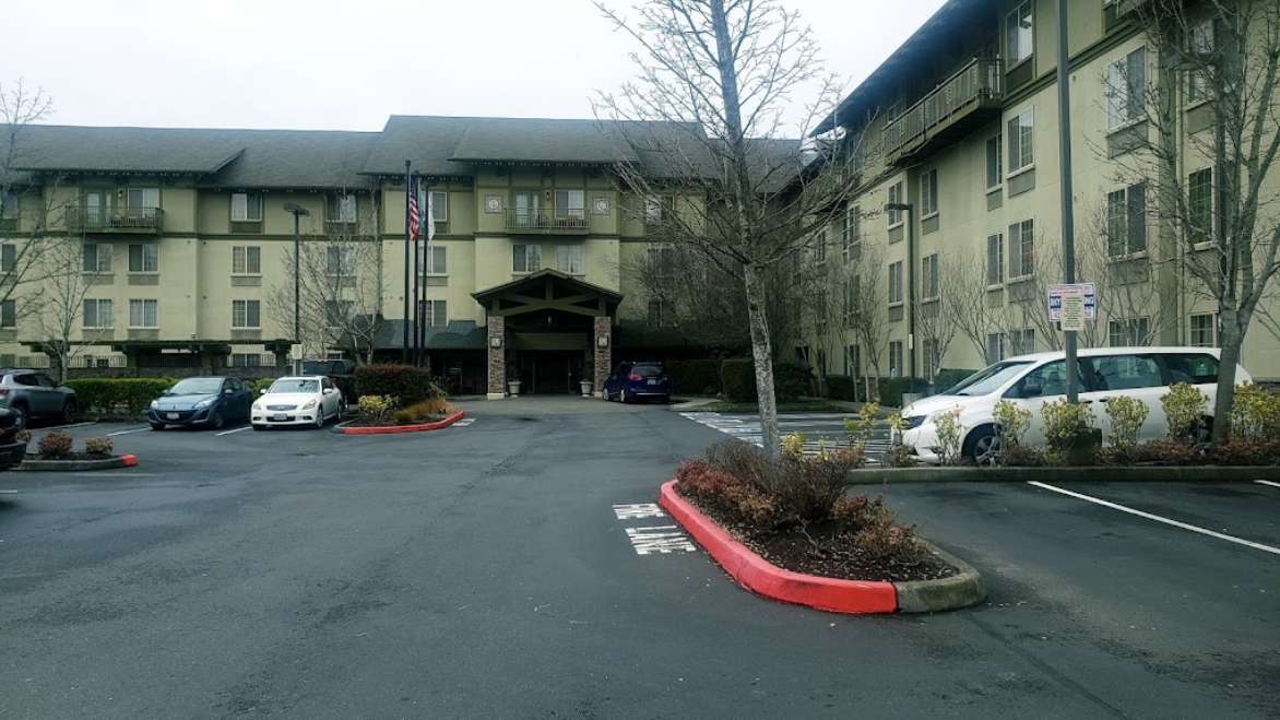 Larkspur Landing - Renton SEA Airport Parking