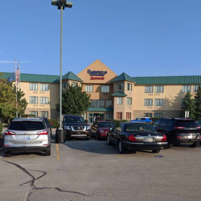 Fairfield Inn & Suites by Marriott ORD Airport Parking 