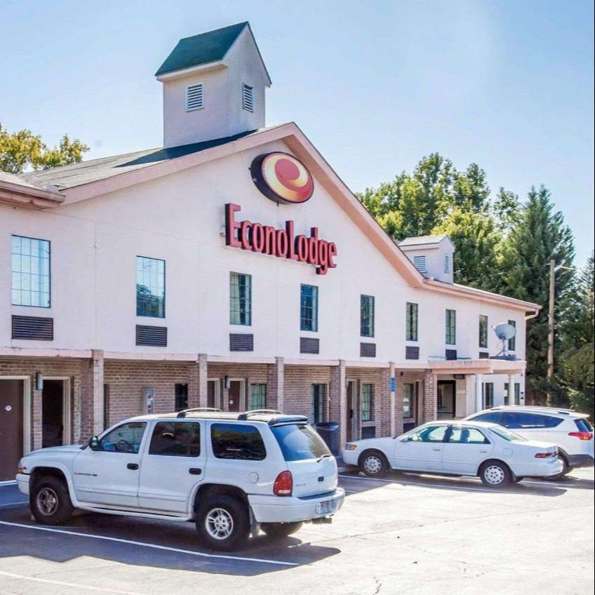 Econolodge ATL Airport Parking