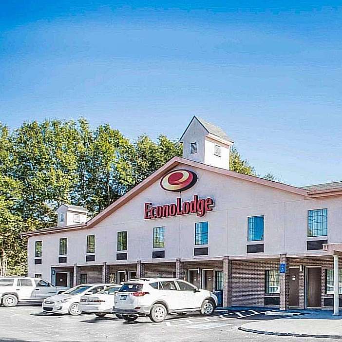 Econolodge ATL Airport Parking