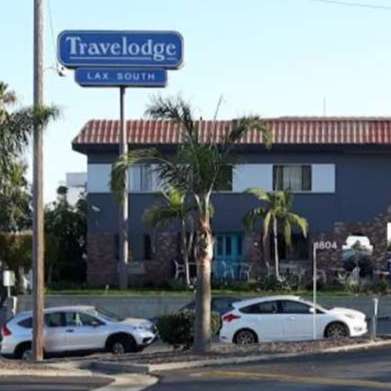 Travelodge by Wyndham LAX Airport Parking