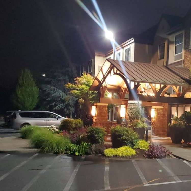 Homewood Suites by Hilton PDX Airport Parking