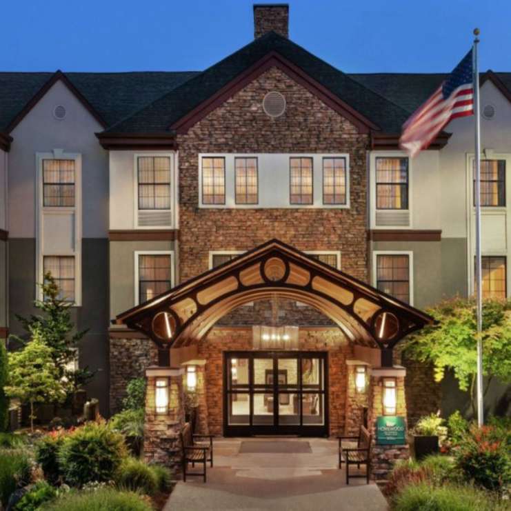 Homewood Suites by Hilton PDX Airport Parking