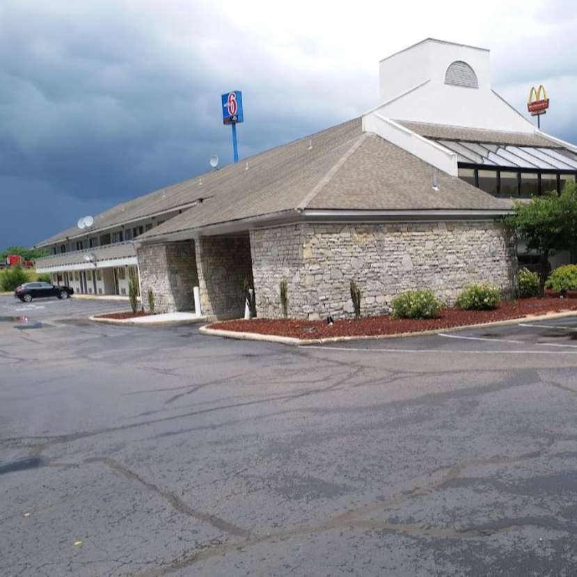 Motel 6 Dayton DAY Airport Parking