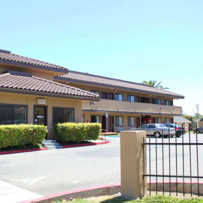Hotel Elan SJC Airport Parking