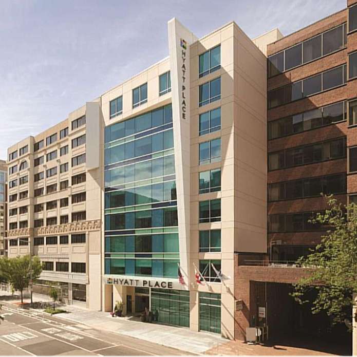 Hyatt Place Washington DCA Airport Parking