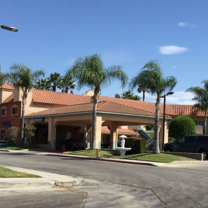 Travelodge lynwood LGB Airport Parking