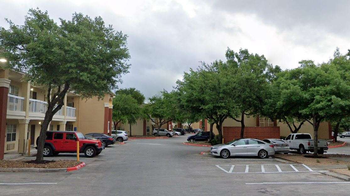 Extended Stay America SAT Airport Parking
