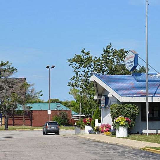 Travelodge by Wyndham MKE Airport Parking