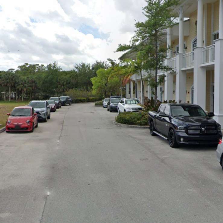 FT FLL Airport Parking