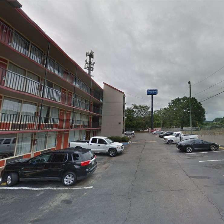 Parkway INN BHM Airport Parking