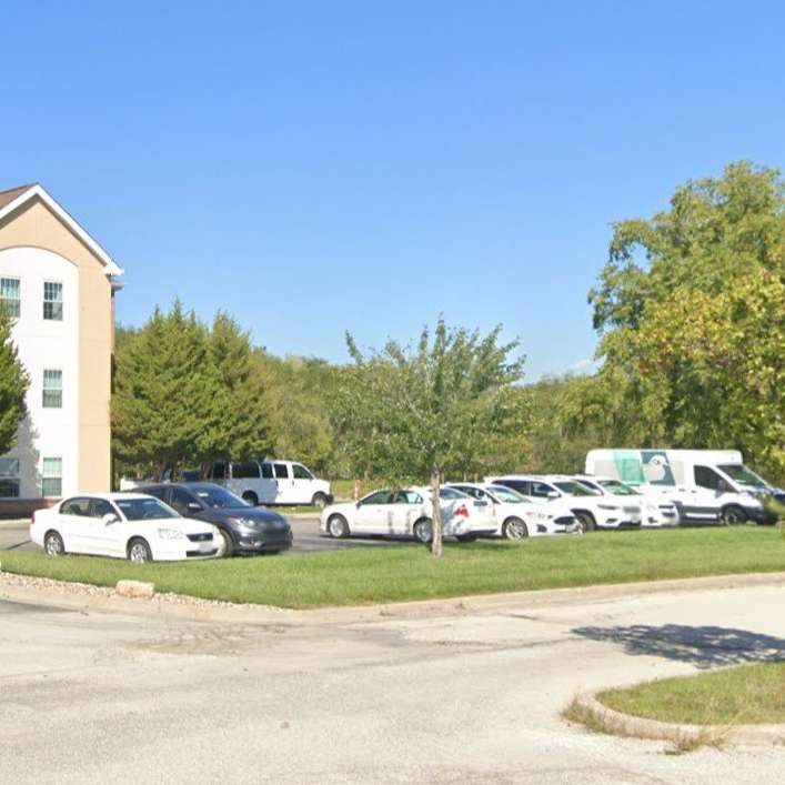 Homewood Suites by Hilton MCI Airport Parking