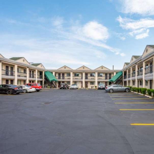 City Creek Inn and Suites SLC Airport Parking