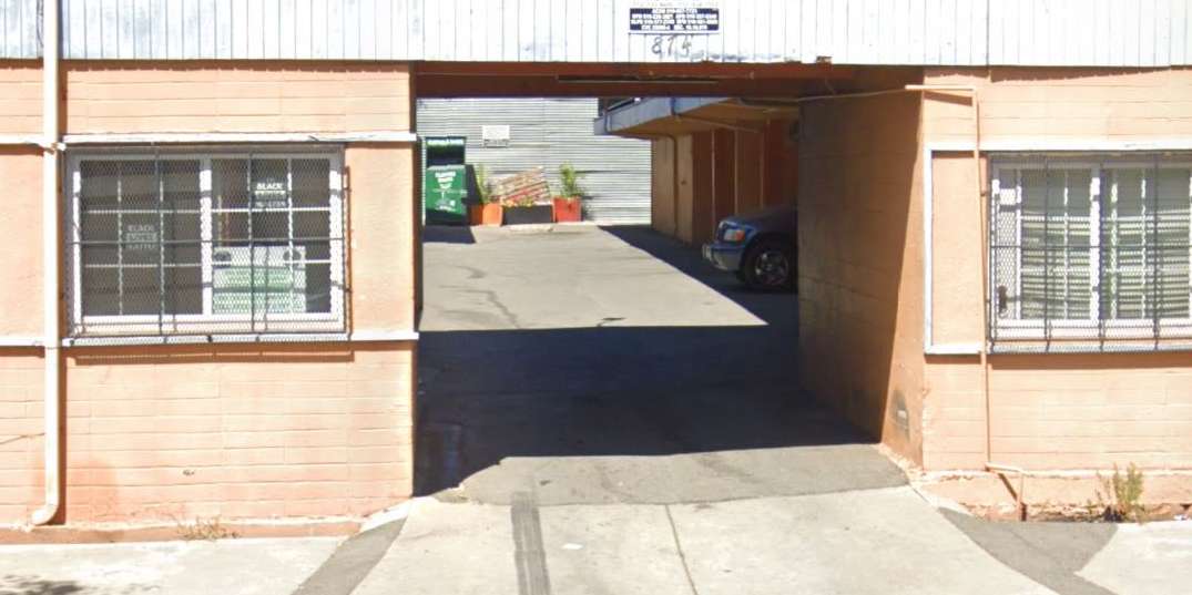 Nights Inn Motel OAK Airport Parking