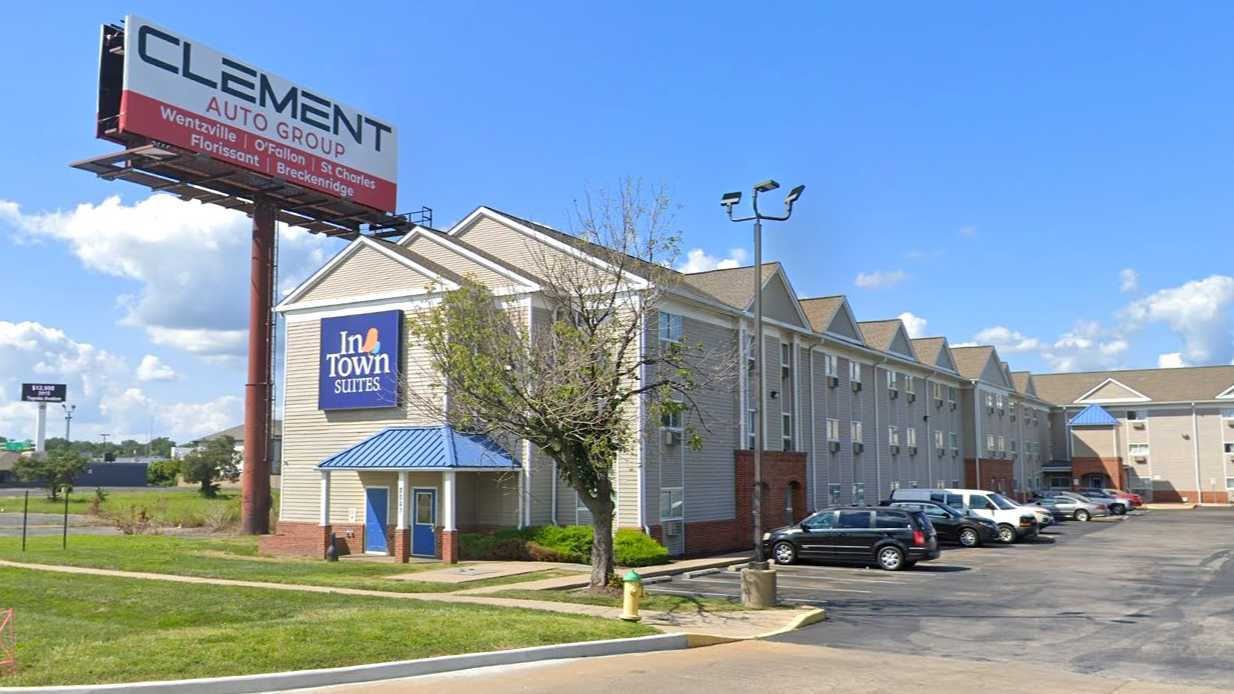 InTown Suites Extended Stay STL Airport Parking