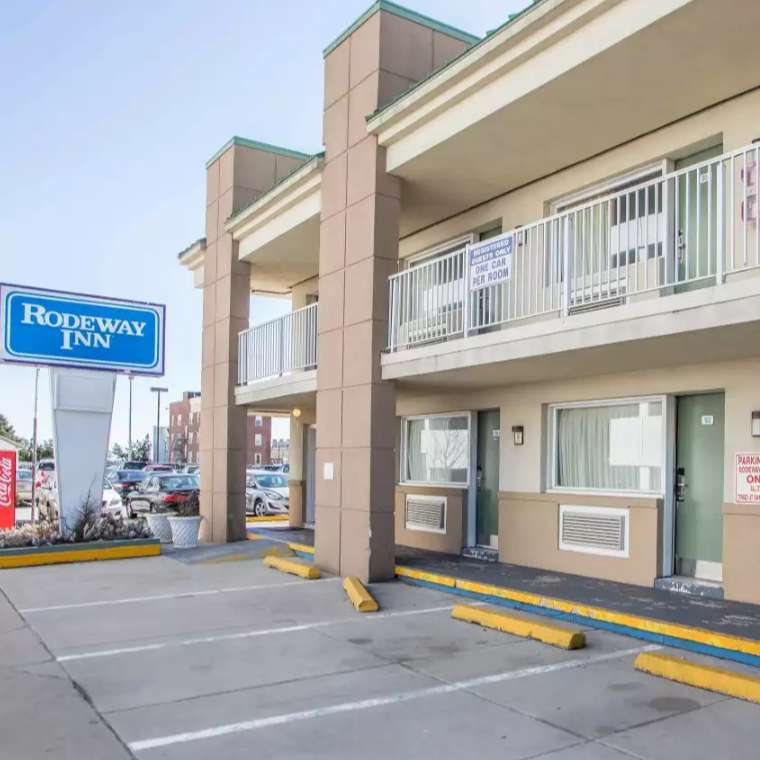 Rodeway Inn Boardwalk ACY Airport Parking
