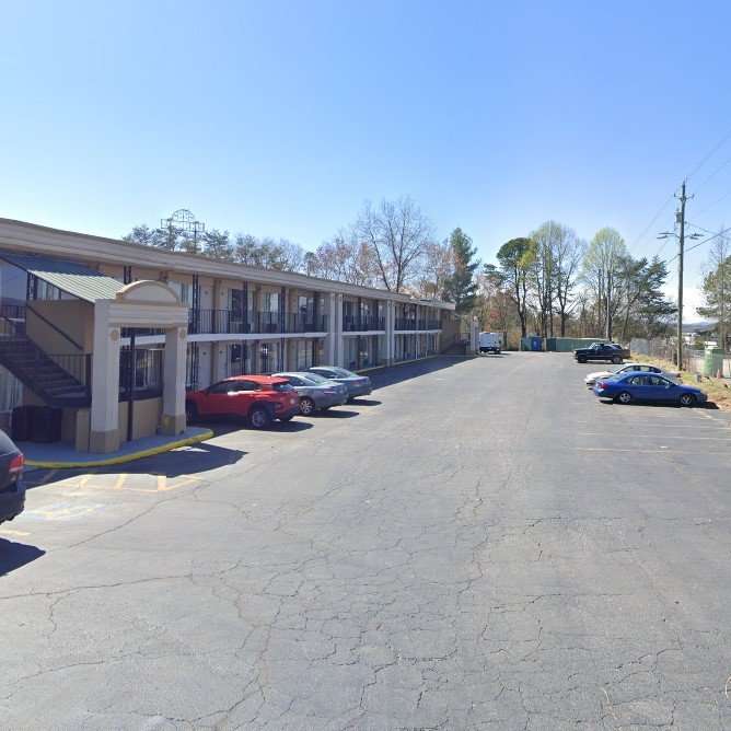 Super 8 by Wyndham AVL Airport Parking