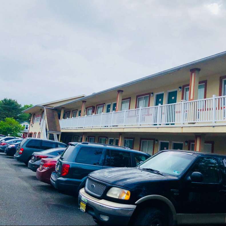 Economy Motel ACY Airport Parking