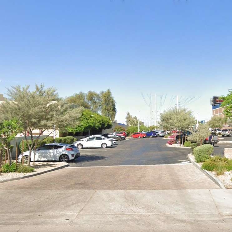 Holiday Inn Express & Suites PHX Airport Parking