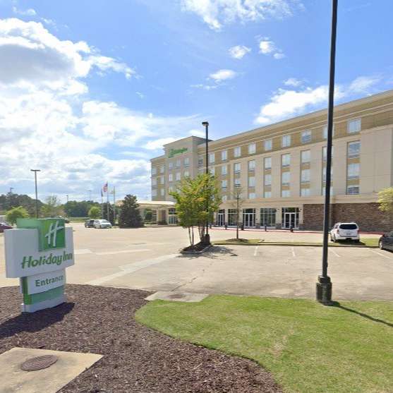 Holiday Inn JAN Airport Parking