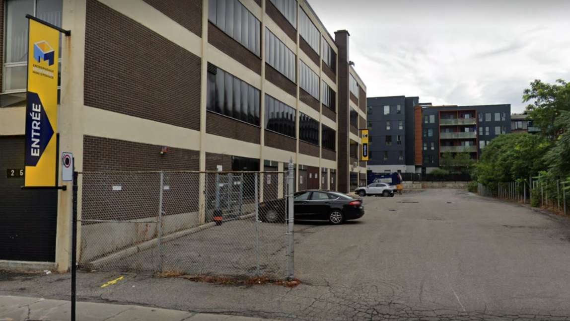 Montreal Mini Storage Rawdon YHU Airport Parking (L009)