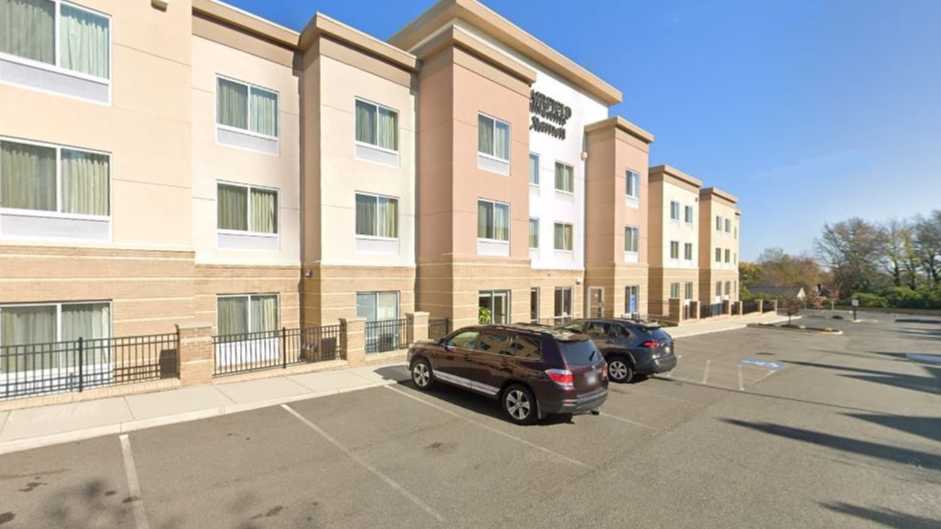Fairfield Inn & Suites DCA Airport Parking