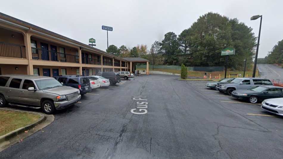 Budgetel Inn & Suites ATL Airport Parking