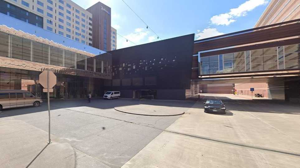 Radisson Blu Mall of America MSP Airport Parking