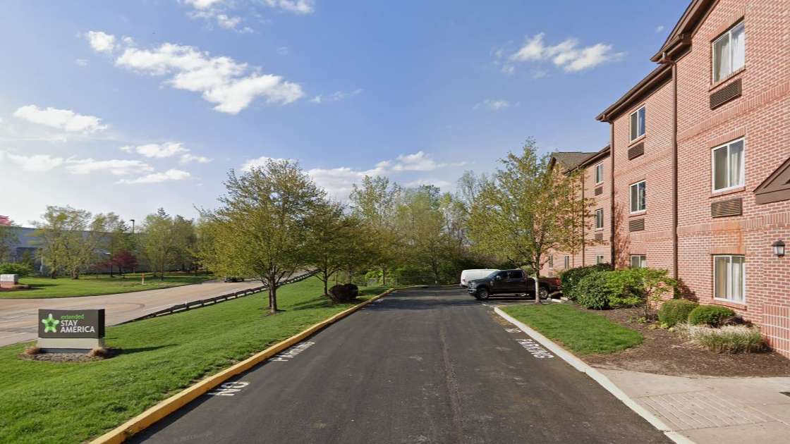 Extended Stay America Select Suites STL Airport Parking