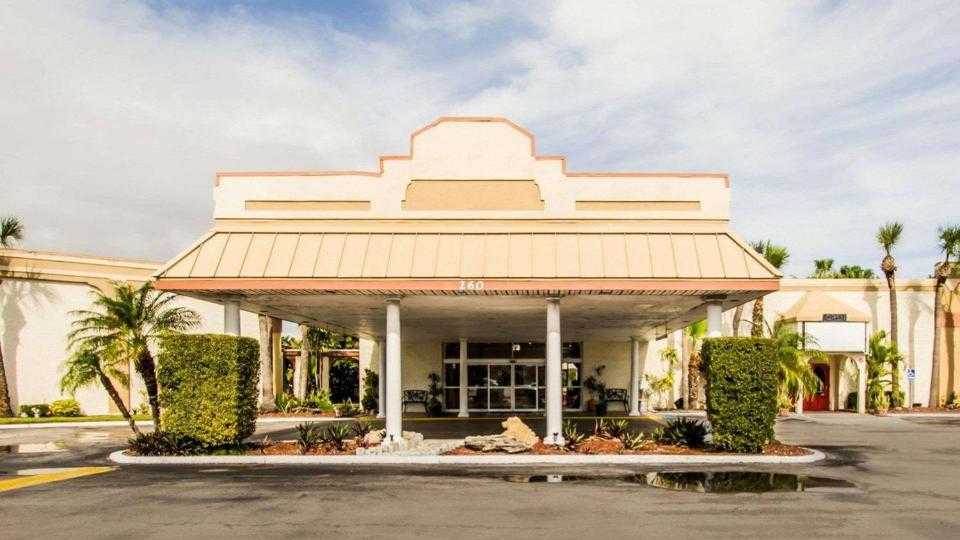 Econo Lodge Port Canaveral Cruise Parking