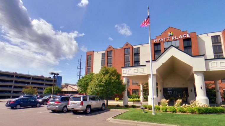 Hyatt Place South MSP Airport Parking
