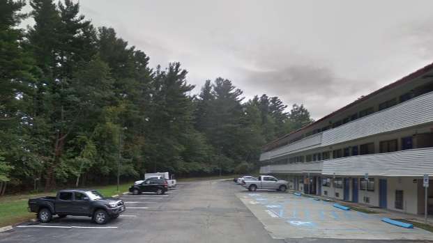 Motel 6 South ASH Airport Parking