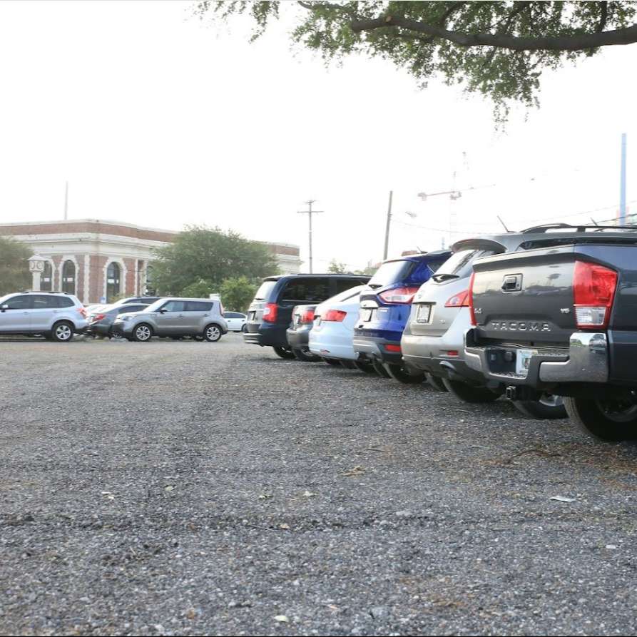 717 L07 Union Station Lot Long Term Parking