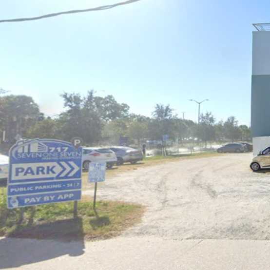 717 Zone 4562 Washington St Lot Long Term Parking