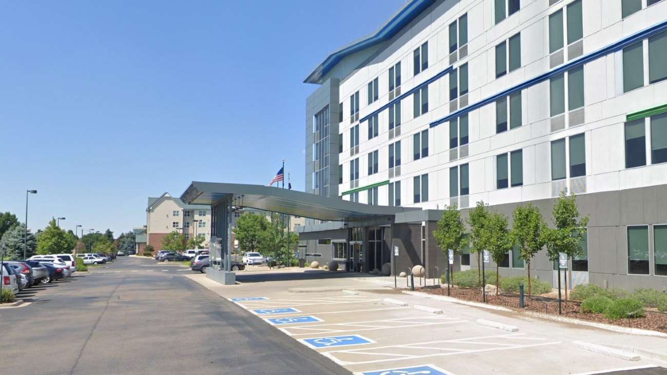 Aloft Denver Airport Parking