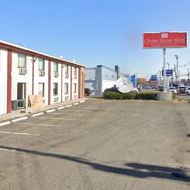 Clinton Manor EWR Airport Parking