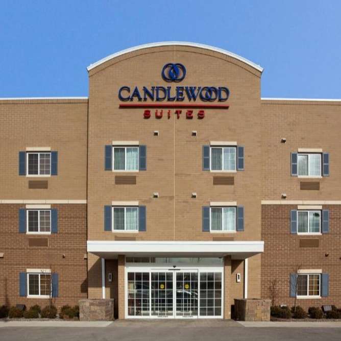 Candlewood Suites MKE Airport Parking