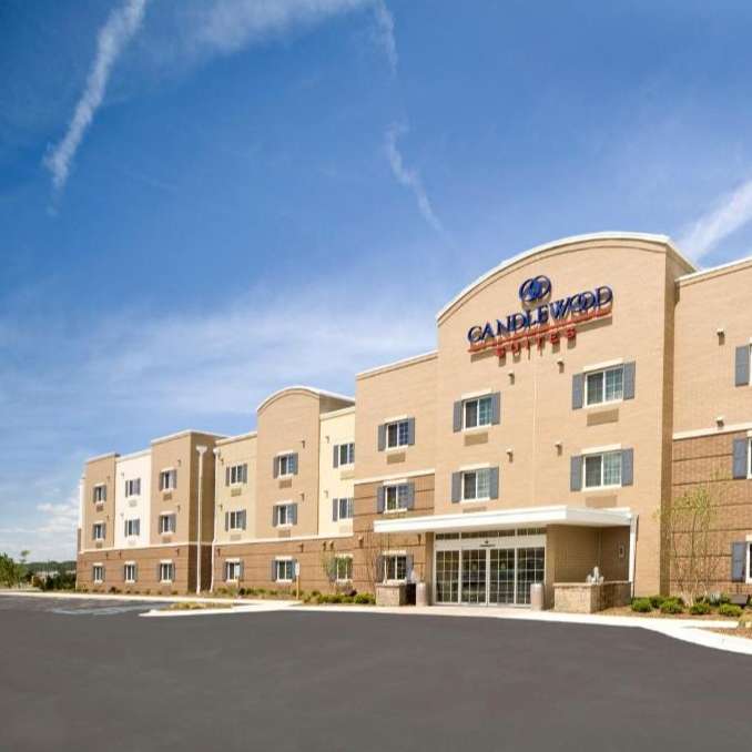 Candlewood Suites MKE Airport Parking