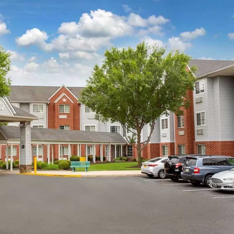 Microtel Inn and Suites Philadelphia Airport Parking