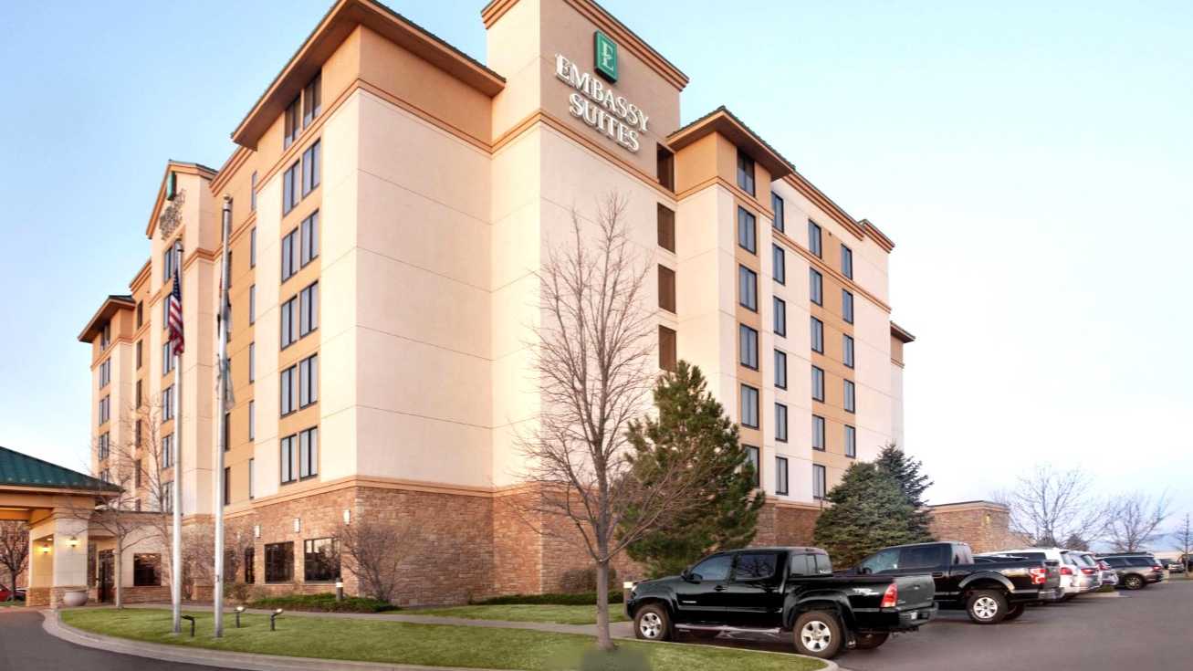Embassy Suites Denver Airport Parking