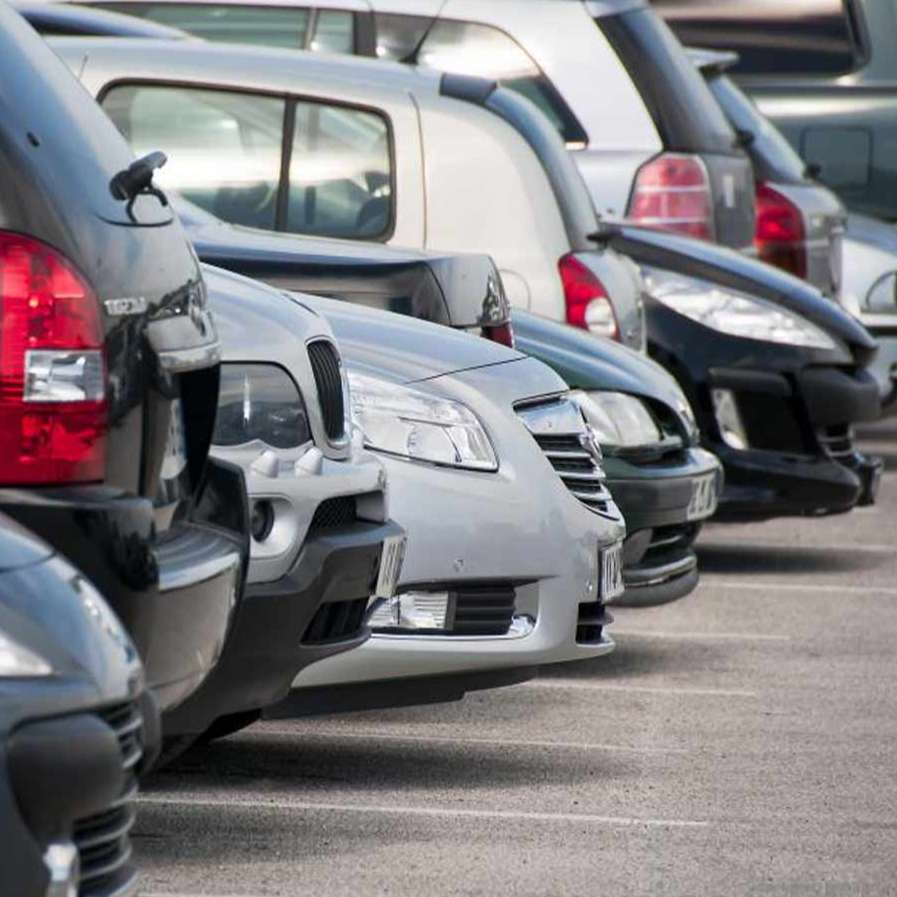 Regency Inn & Suites HOU Airport Parking